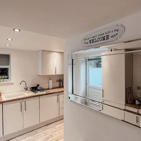 The Garden - Spacious 2 Bedroom, Central Location Harrogate